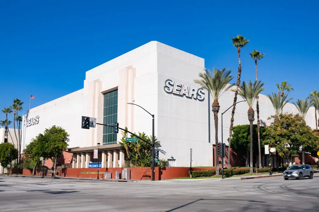 Sears used to be the world's largest retailer (AaronP/Bauer-Griffin/GC Images)