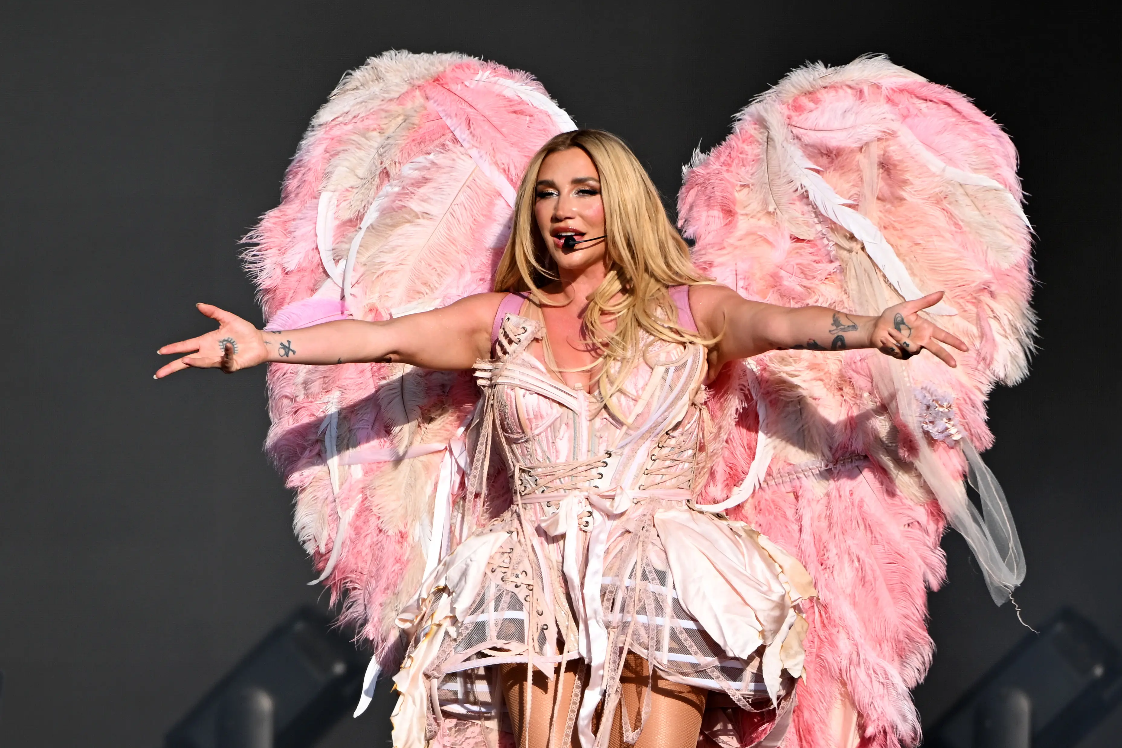 Kesha, the tooth fairy? (Matthew Baker/Getty Images)