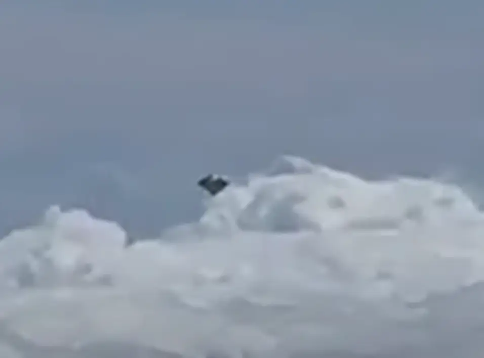 A 'flying saucer filmed from a plane over Colombia'.