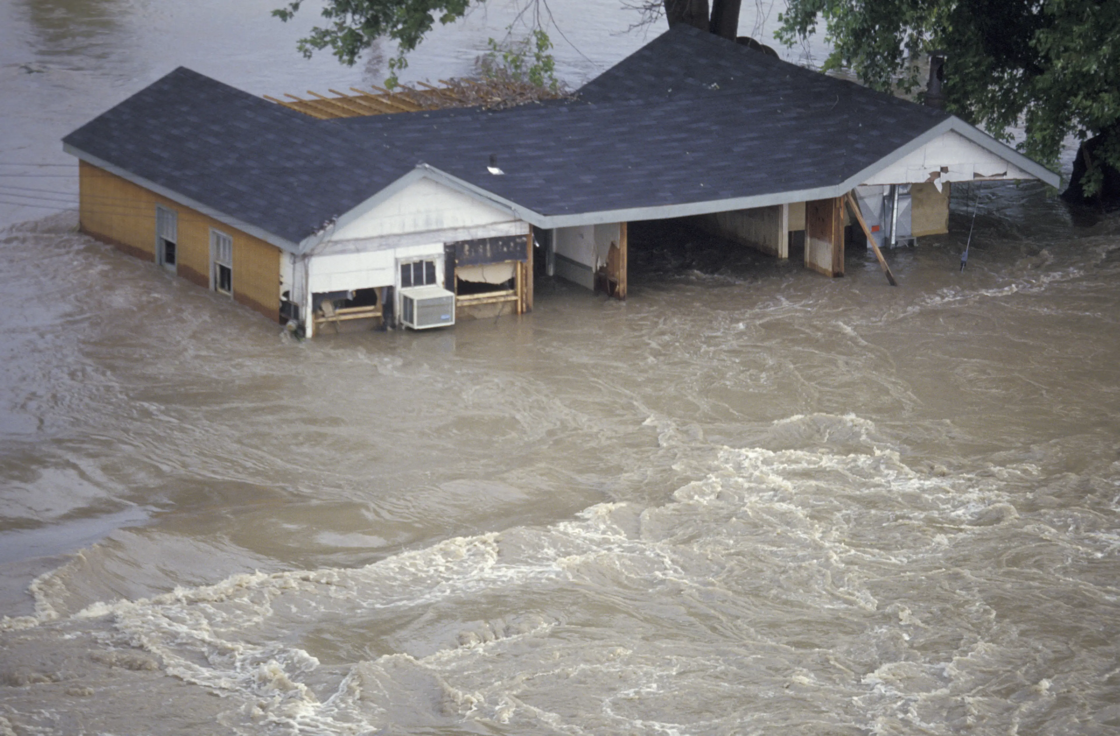 The flood created widespread damage (Najlah Feanny/Corbis via Getty Images)