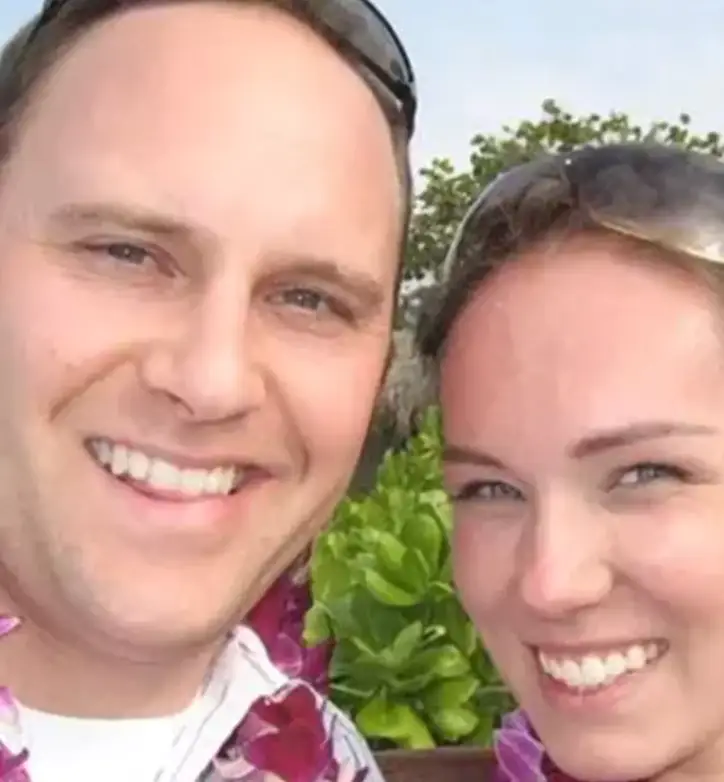 Mark and Sarah Humiston (Facebook)