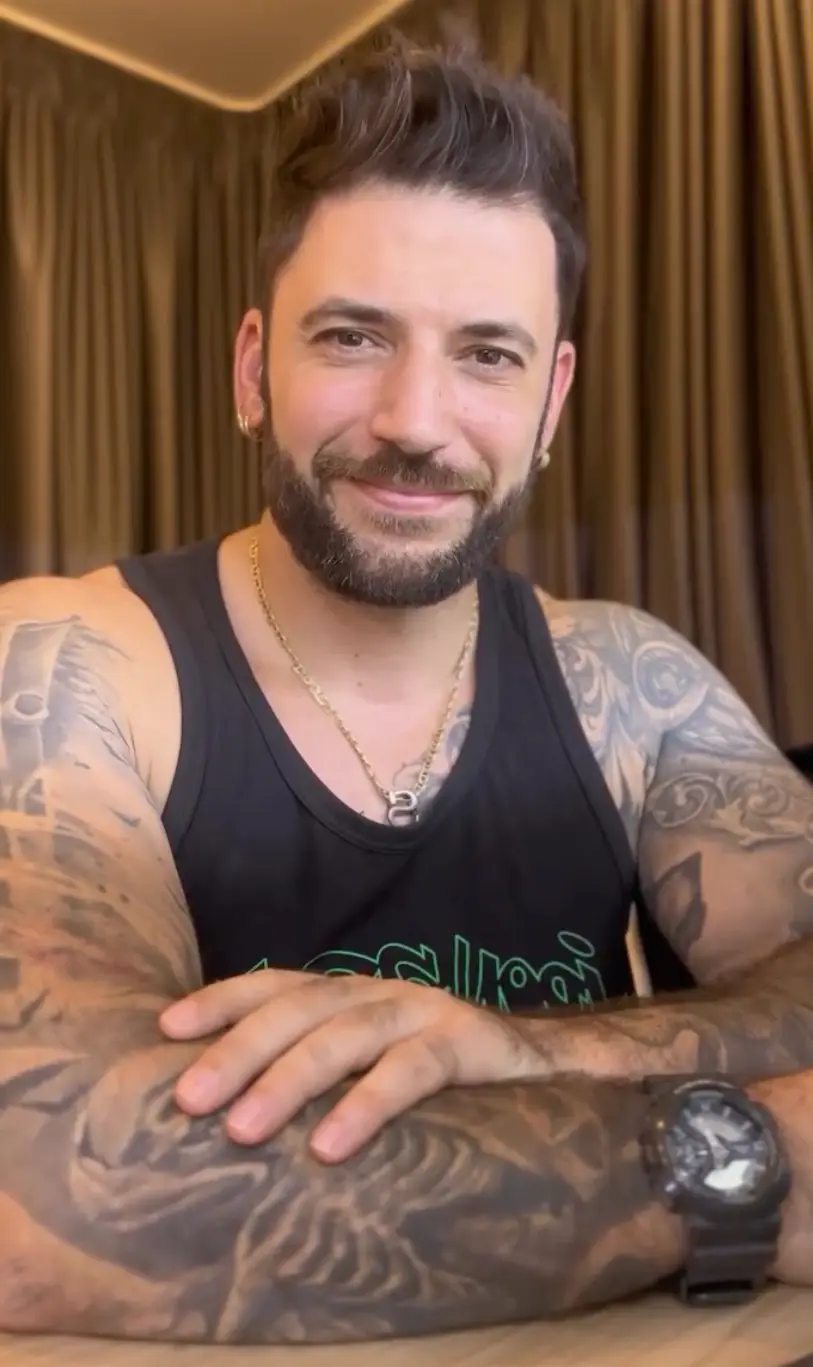 The actor has warned people not to fall for fake social media profiles of him (@stan_yanevski/Instagram)