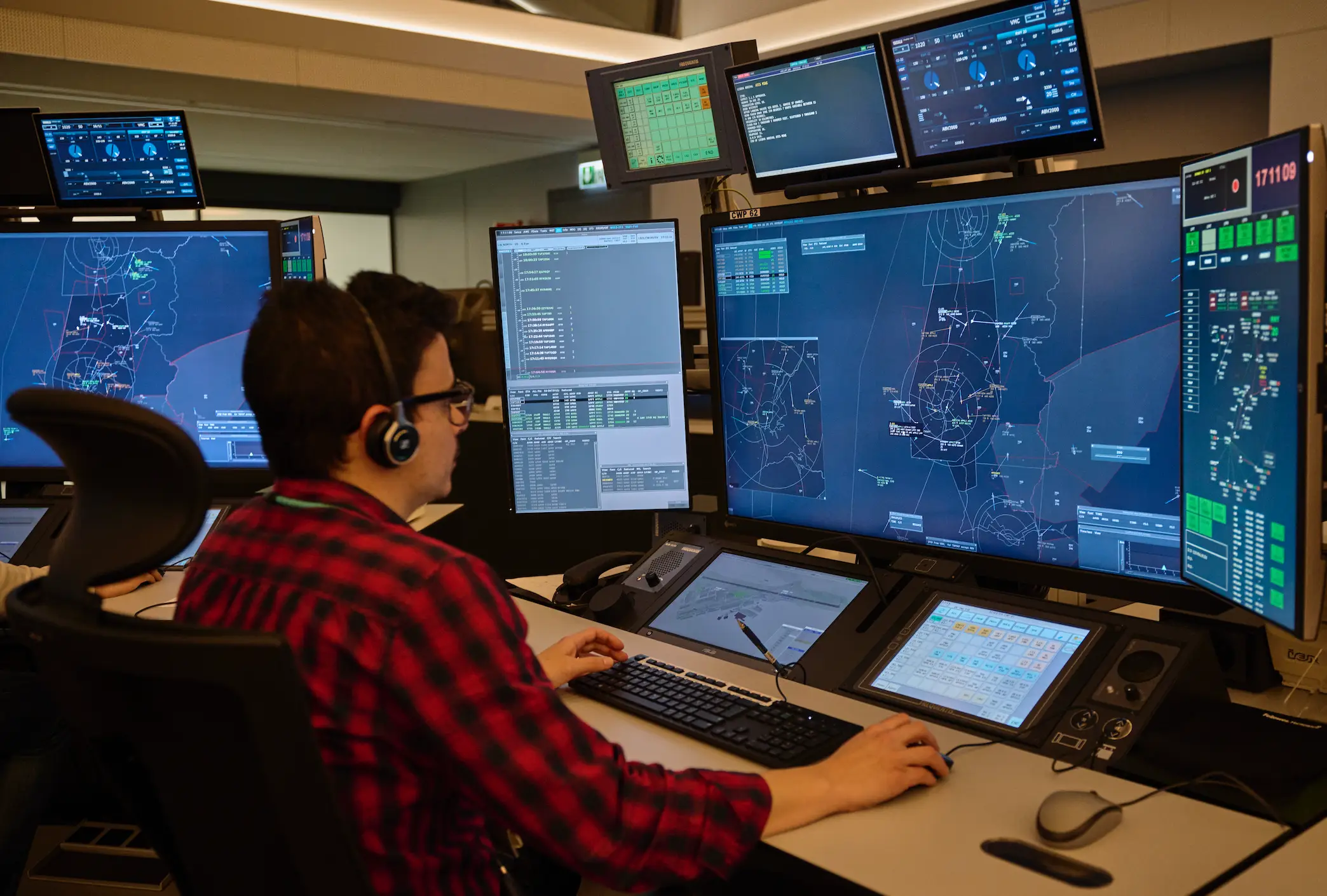 Thousands of federal workers could be expected to work without pay (Horacio Villalobos/Getty)