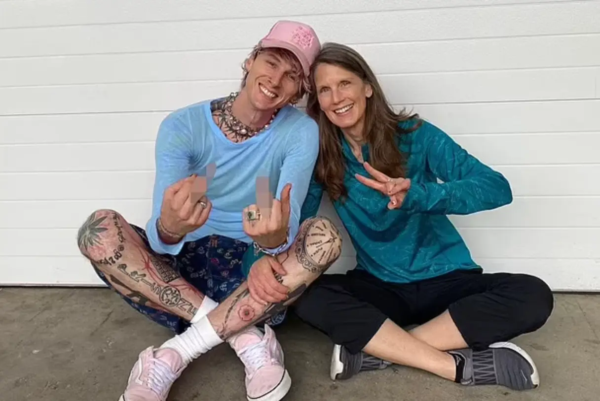 MGK says his mother claimed to have felt like she was once abducted by aliens (Instagram/@machinegunkelly)