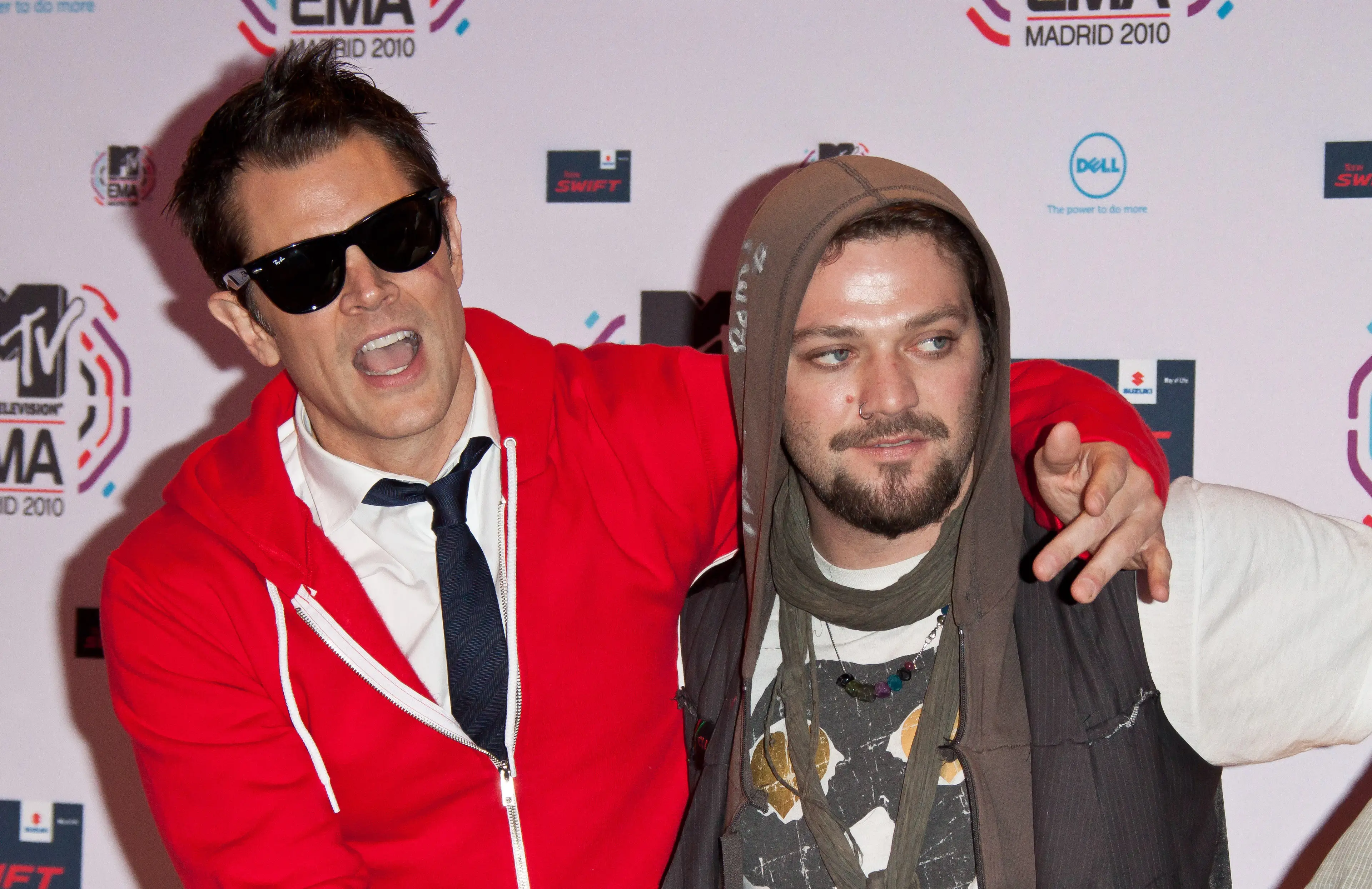 It seems as if Margera has dropped the lawsuit against Knoxvile and Paramount Pictures.