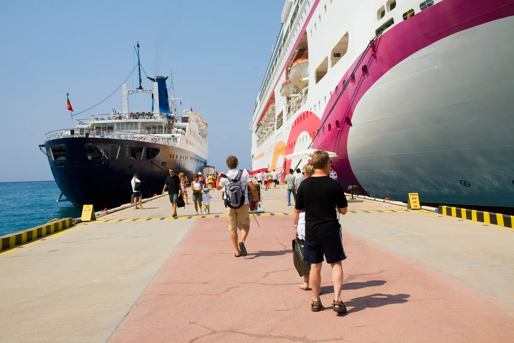 Ditching the camo is the safest bet (Glow Images/Getty Images)