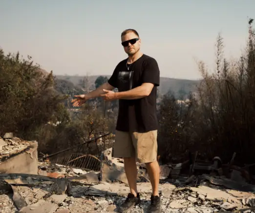 Pratt showed his house was completely destroyed by the fire (TikTok/spencerpratt)