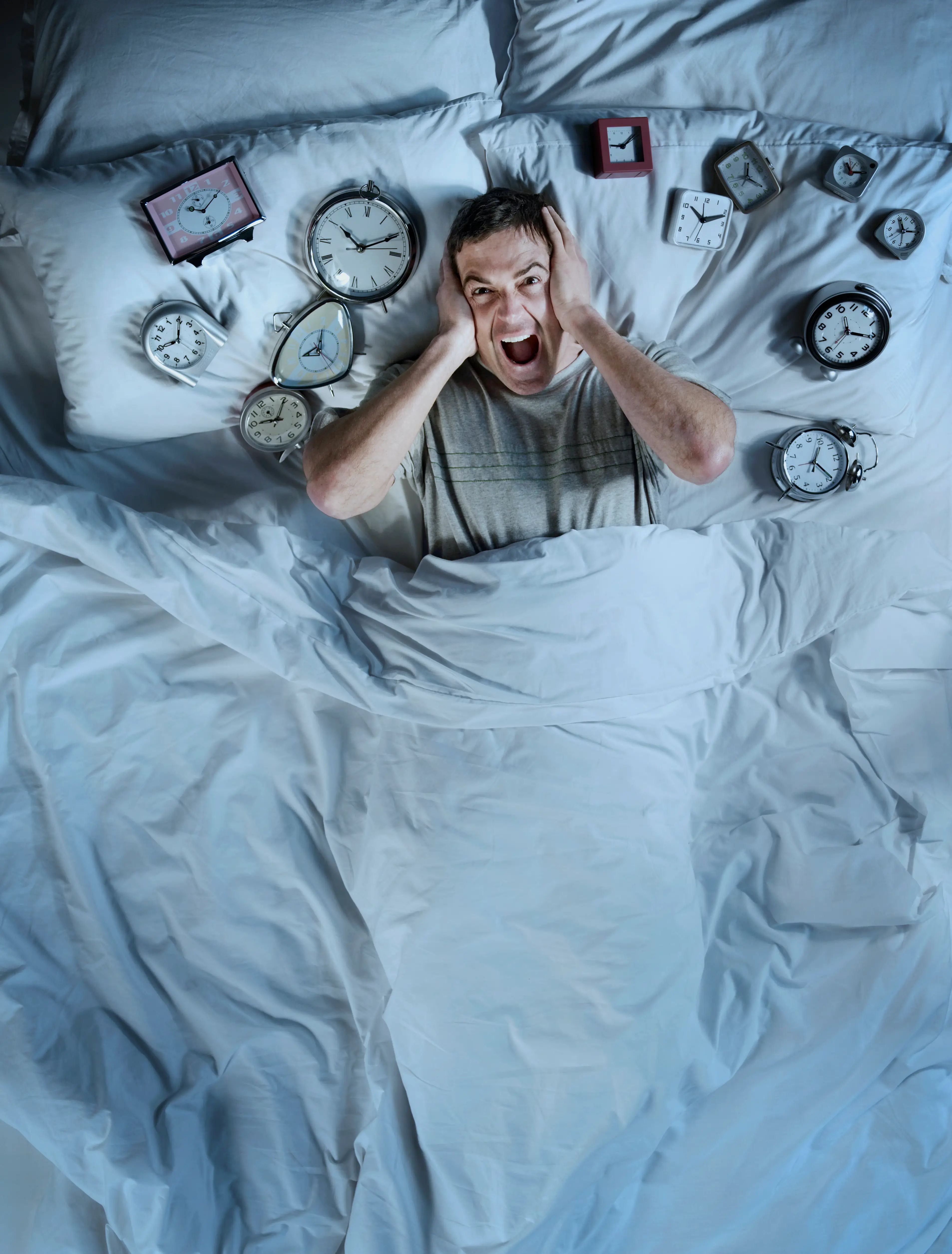 You can fix your brain's random 3am alarm clock by making some simple changes in your life (Getty Stock)