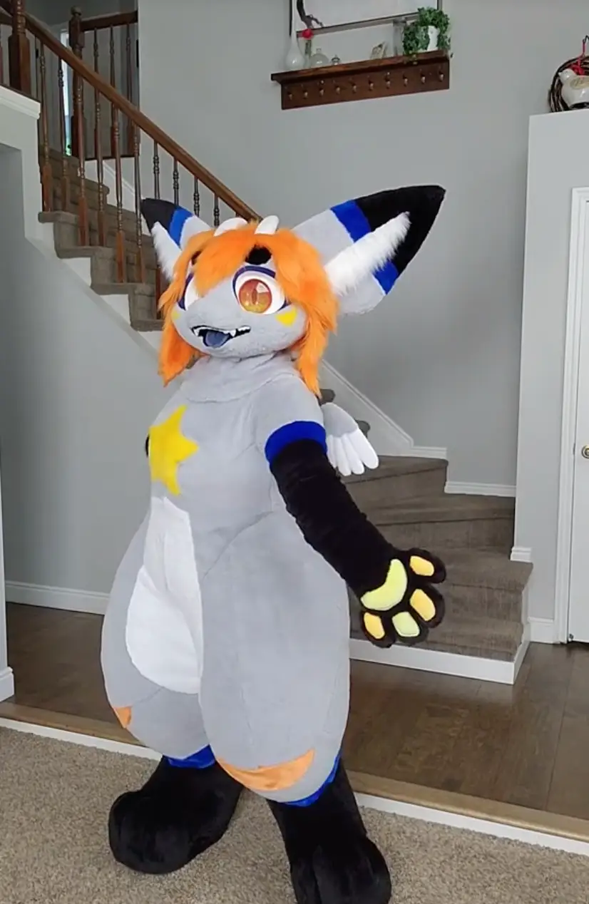 Flint identifies as a Dutch Angel Dragon.