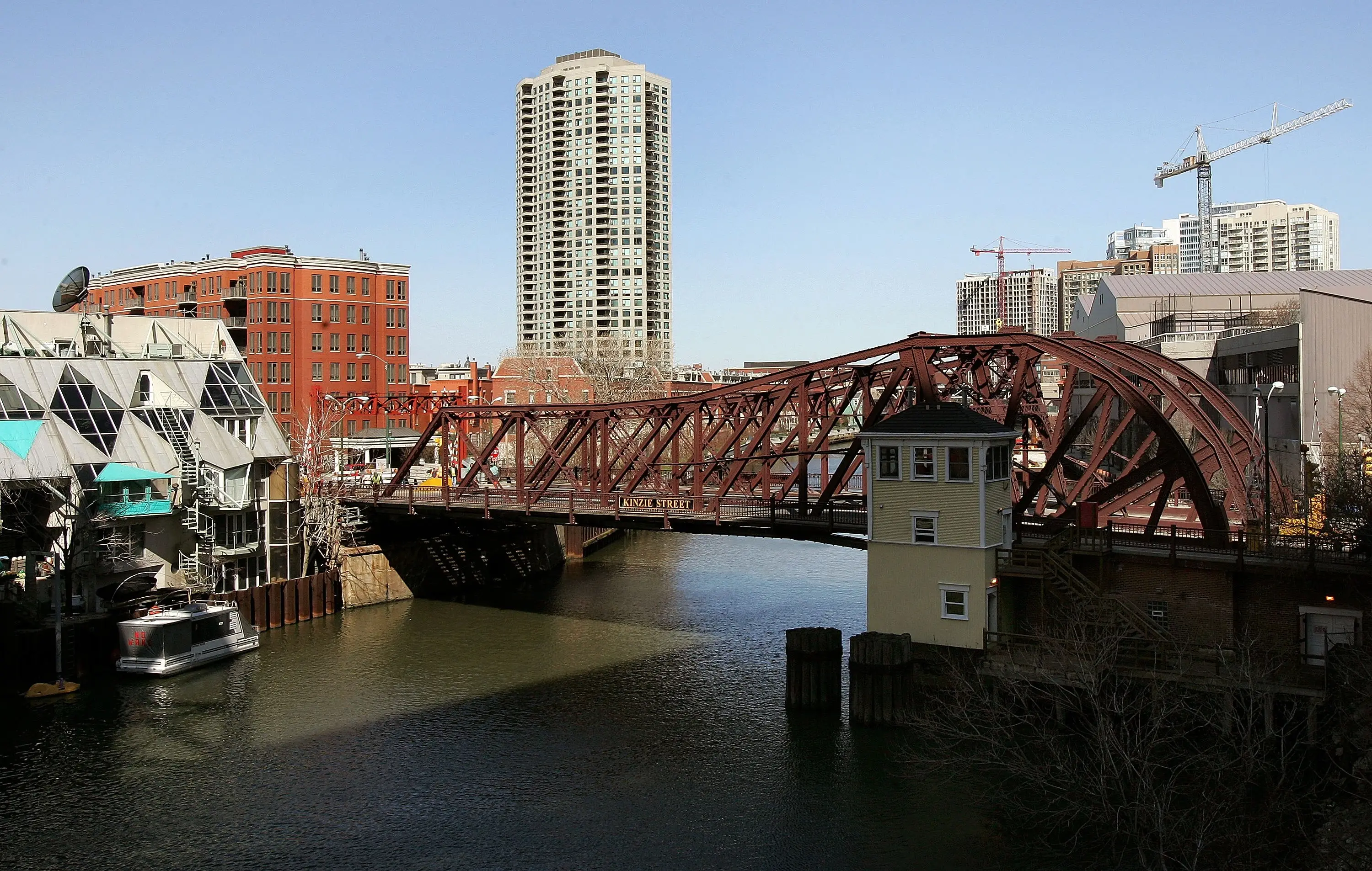 The Kinzie Street bridge in Chicago where the dumping took place (Tim Boyle/Getty Images)