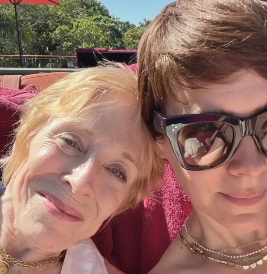 The tribute came as Taylor celebrated her 81st birthday.