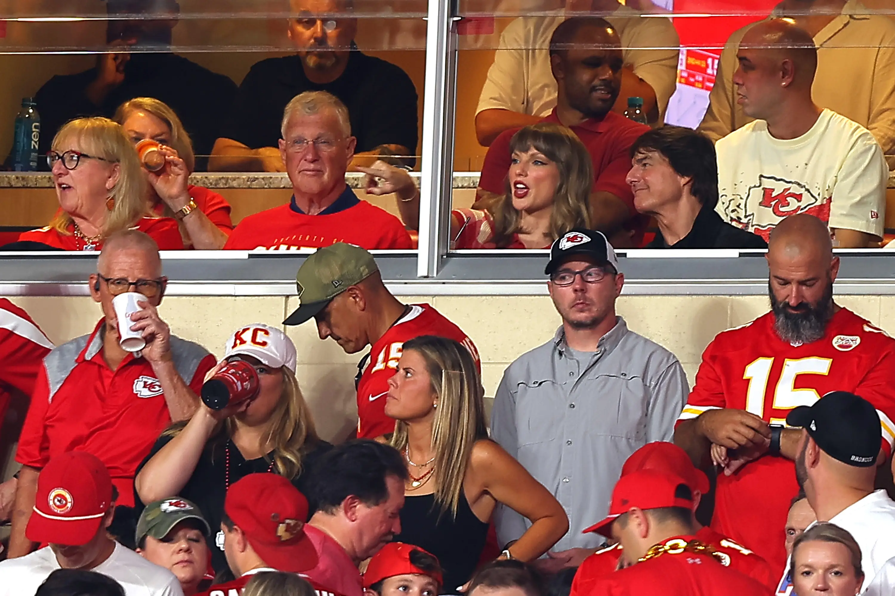 The pair engaged in an animated chat (David Eulitt/Getty Images)