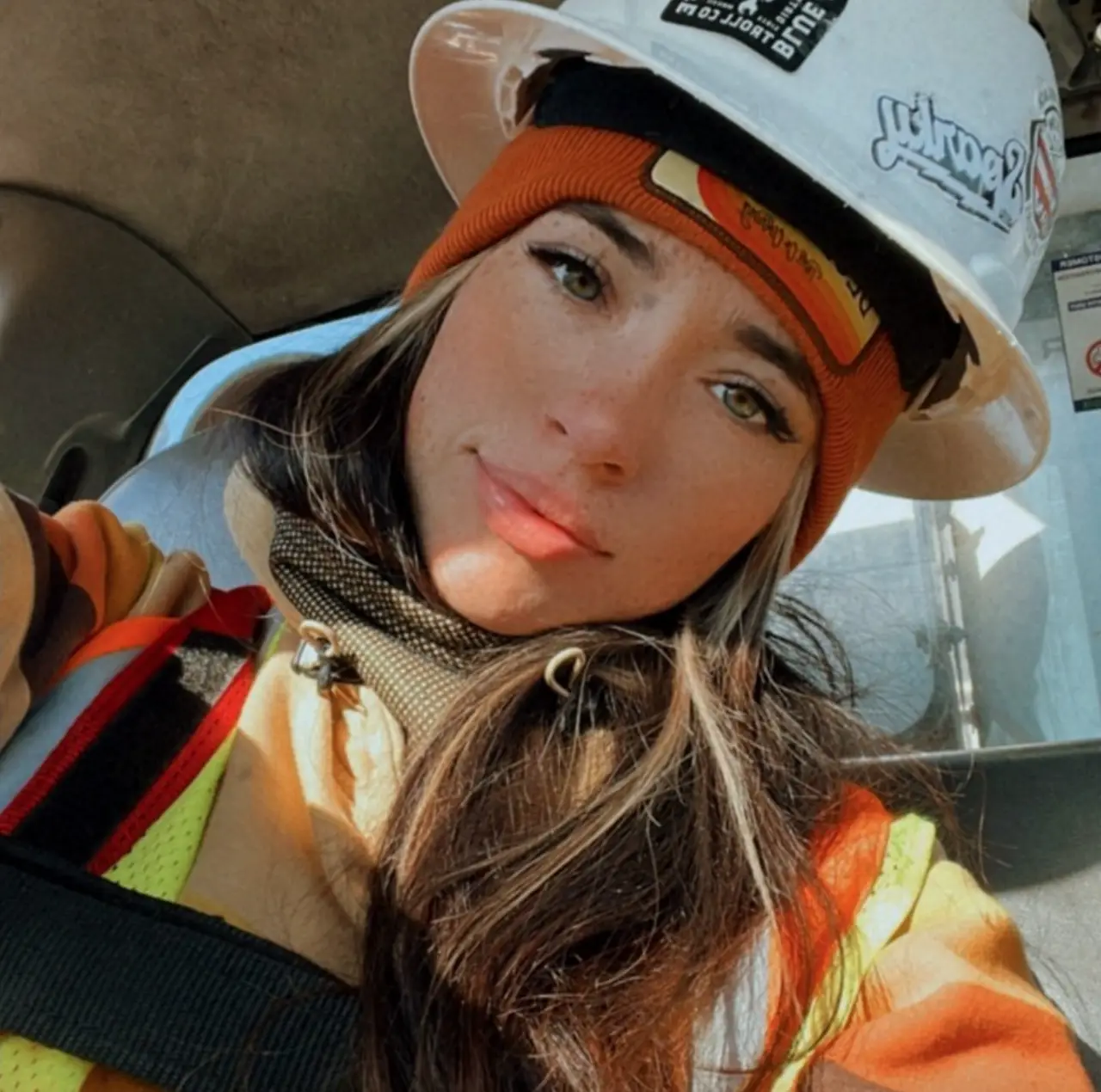 Now she makes $200,000 a year sharing highlights from her job online (TikTok/@lexi_abreu)