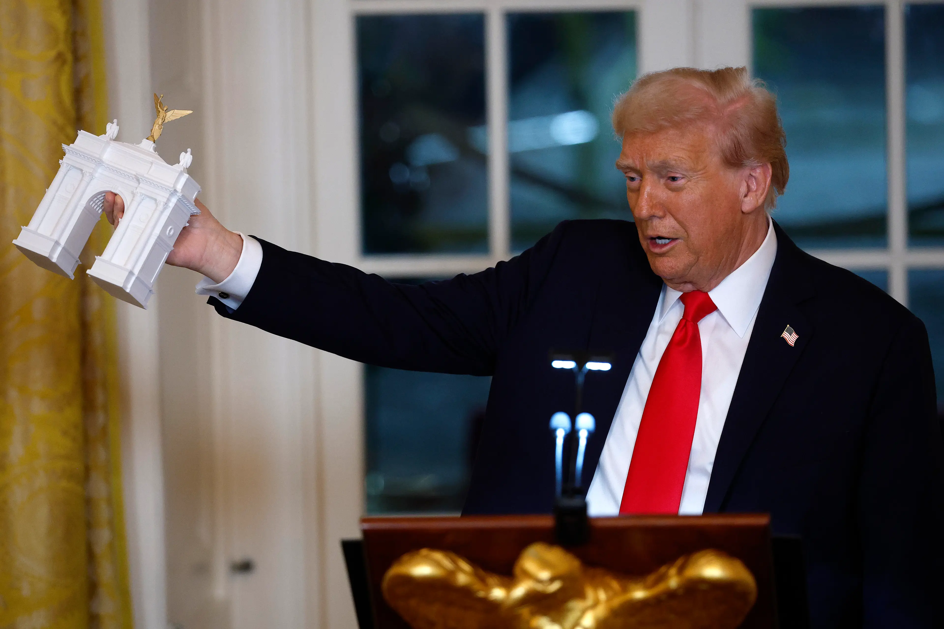 Trump unveiled the model for the arch last year (Kevin Dietsch/Getty Images)