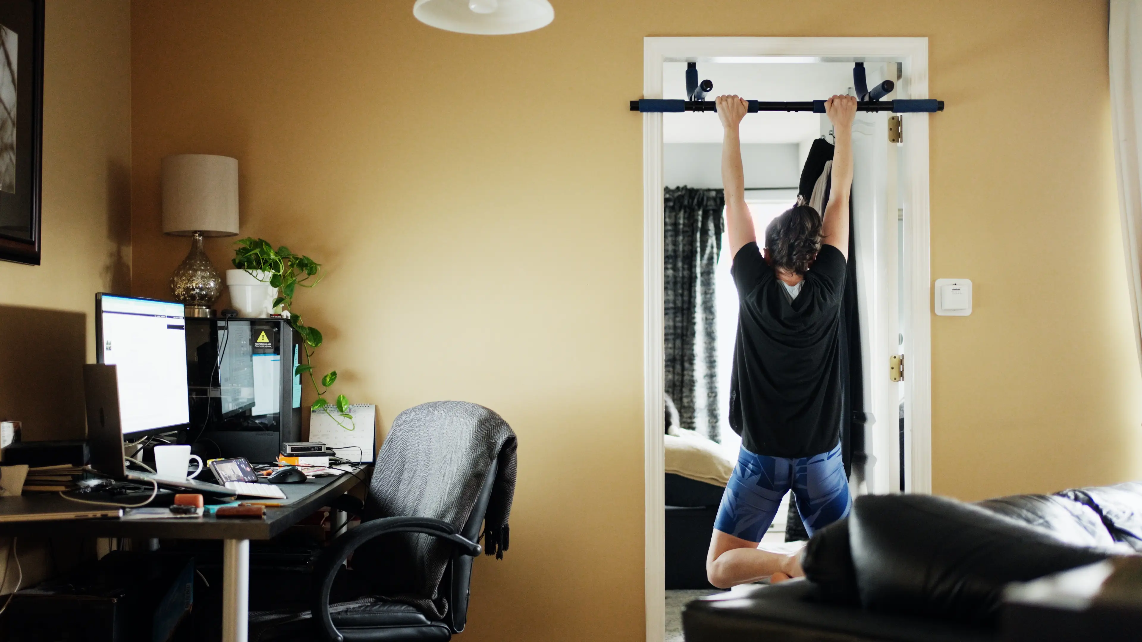 IShowSpeed told people to find a way they can incorporate pull ups into their routine at home (Getty Stock)