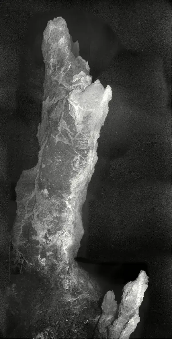 Nine-meter-high chimney in the Lost City. (University of Washington/Woods Hole Oceanographic Institution).