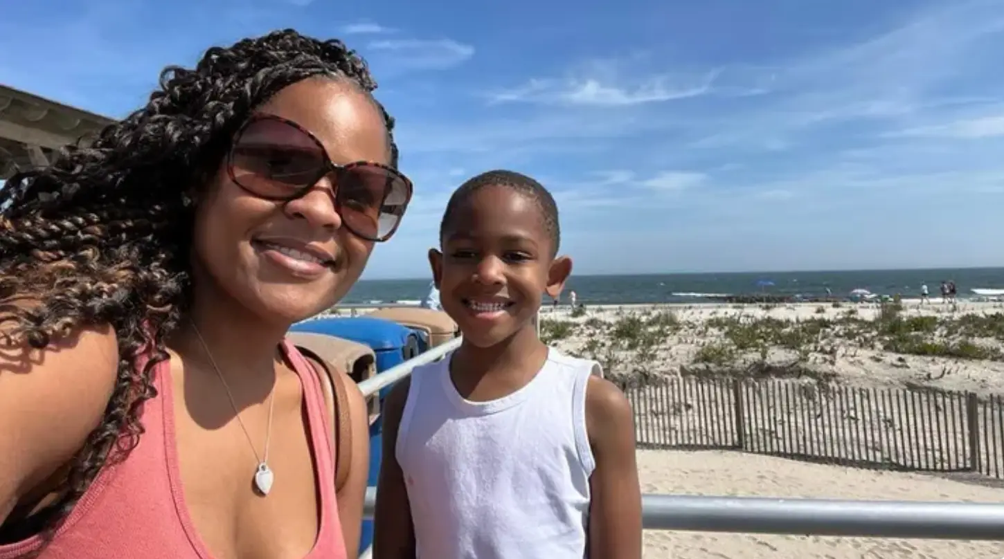 Michael and his mom, Enjoli Stewart. (GoFundMe/Kayla Ogletree)