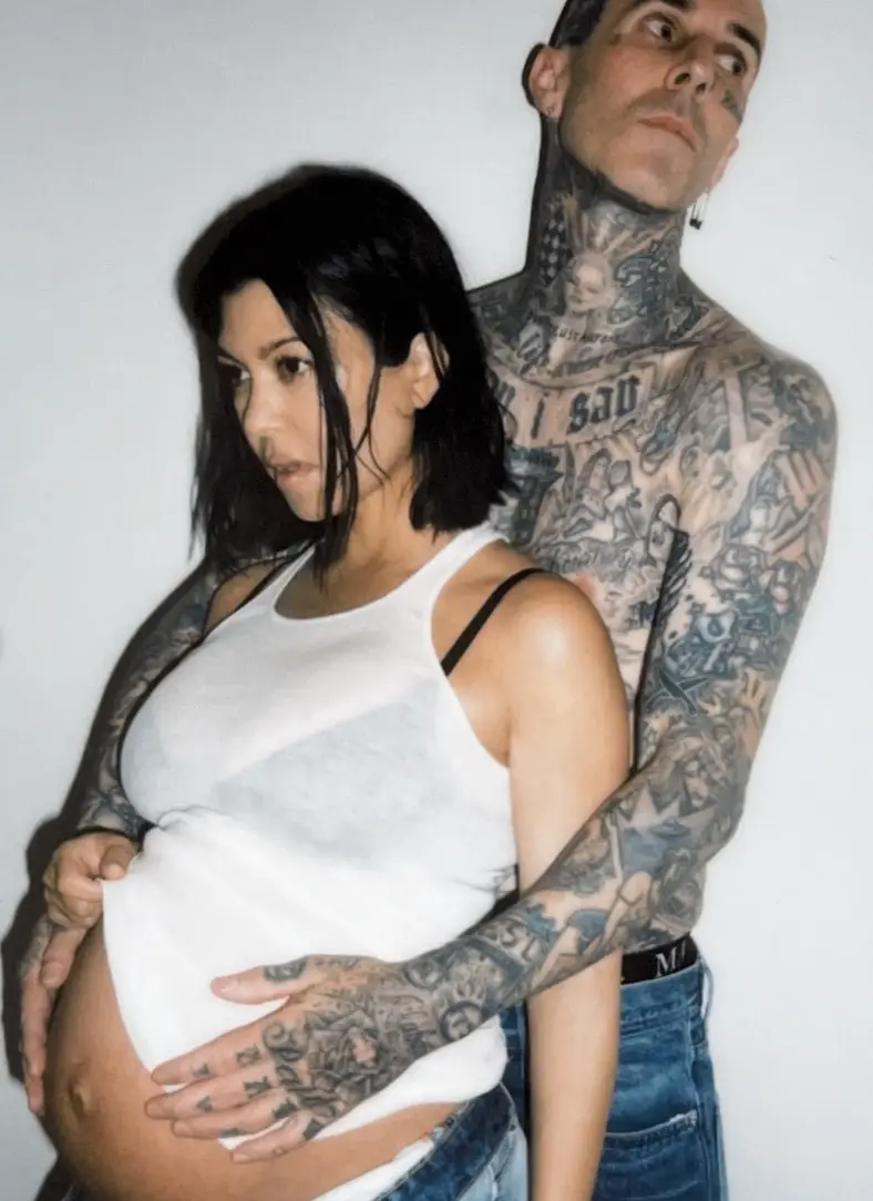 The star uploaded a series of snaps.