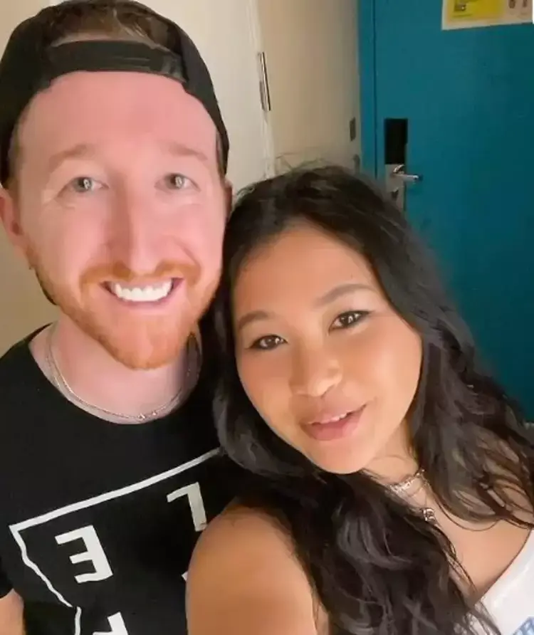 They think lights really change the whole vibe (Instagram/@/4ourplay.official)