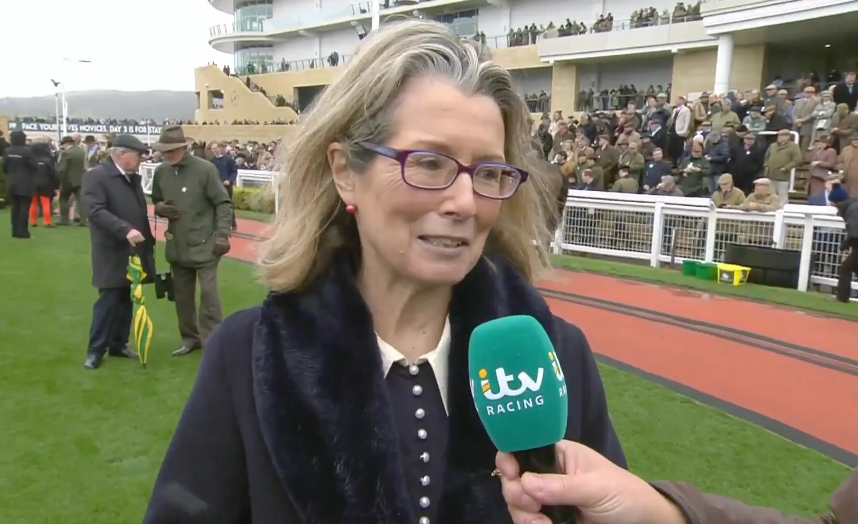 Who better than your own mum to wingman you? (ITV)