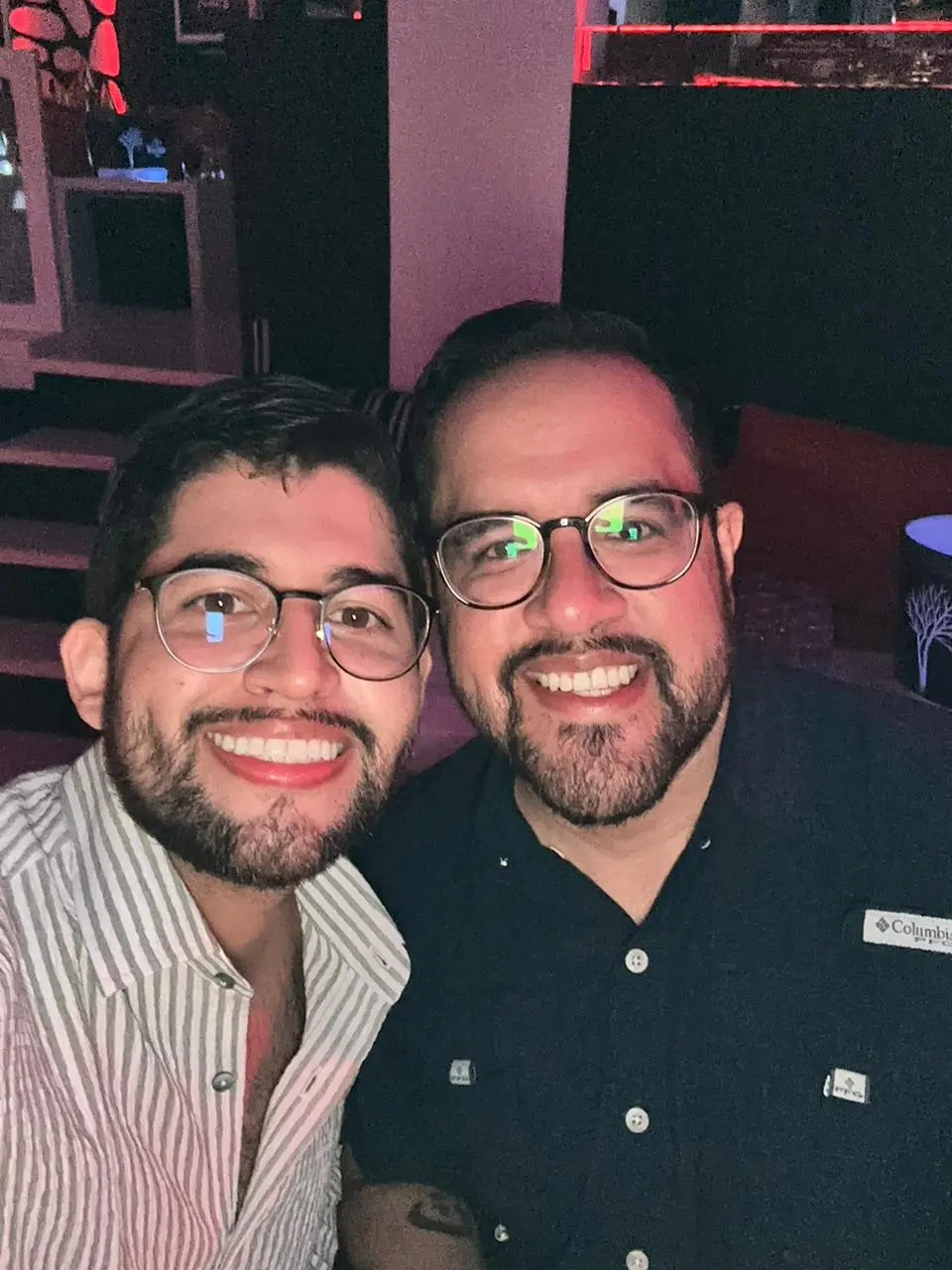 Oscar Maldonado and his partner on holiday. (Mirrorpix/Oscar Maldonado)