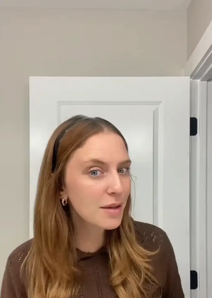 Cher Killough has seen it all when it comes to bad airplane etiquette (TikTok/@cherdallas)