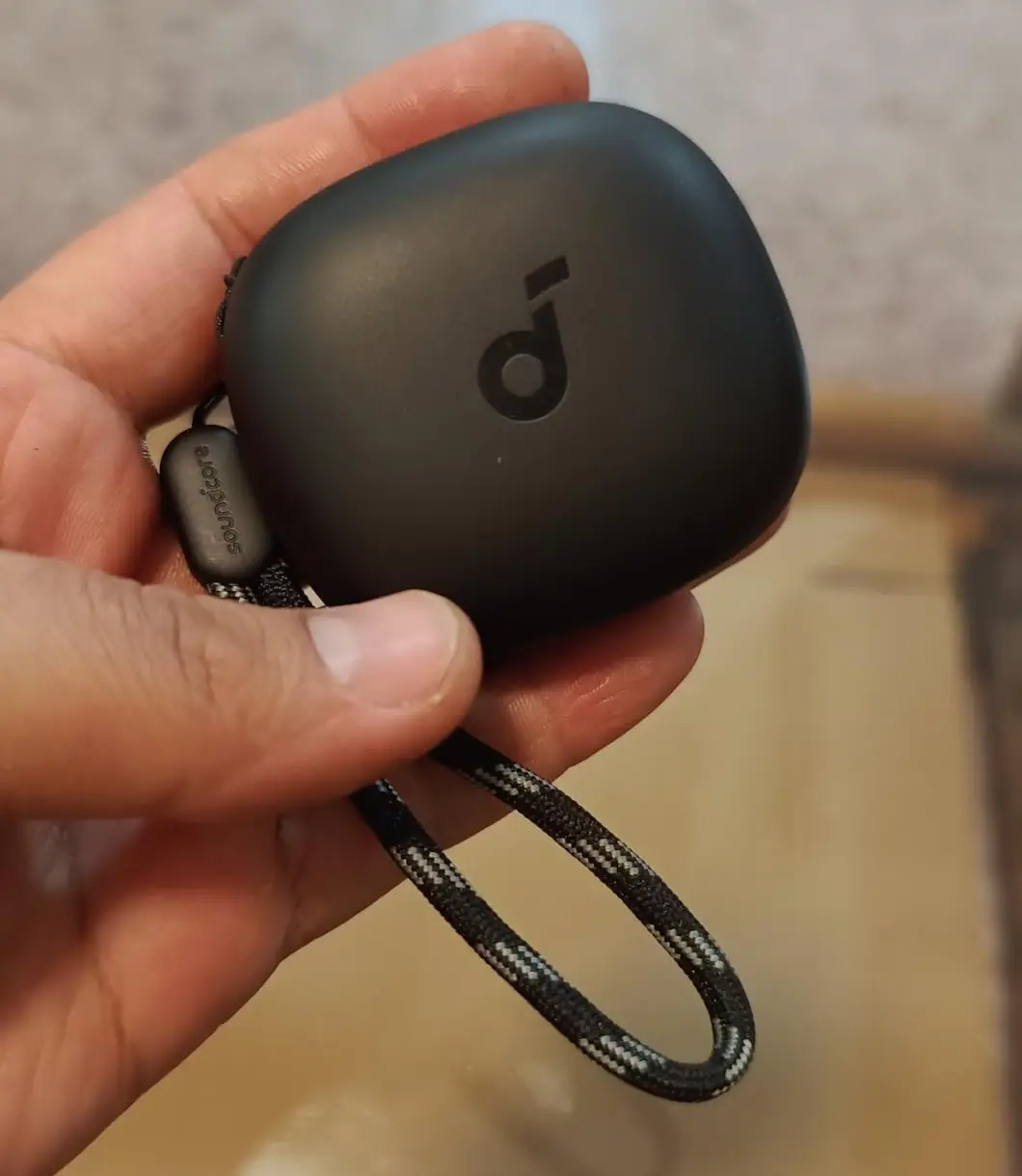 The little-known earbuds have thousands of rave reviews (Amazon reviews)