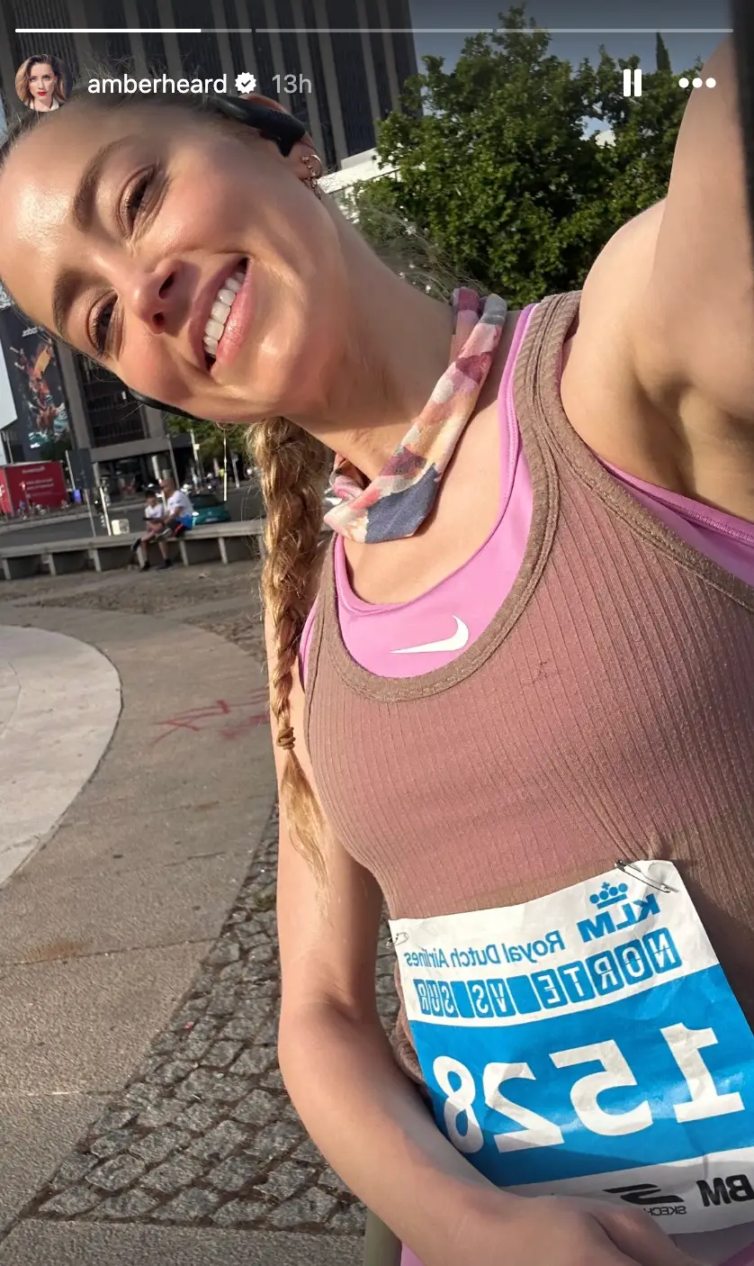 Heard shared a selfie wearing her runner's number (Instagram/Amber Heard)