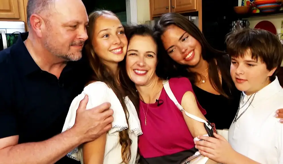 Elisabeth Foley was attacked by a shark while holidaying in Florida with her family (Inside Edition)