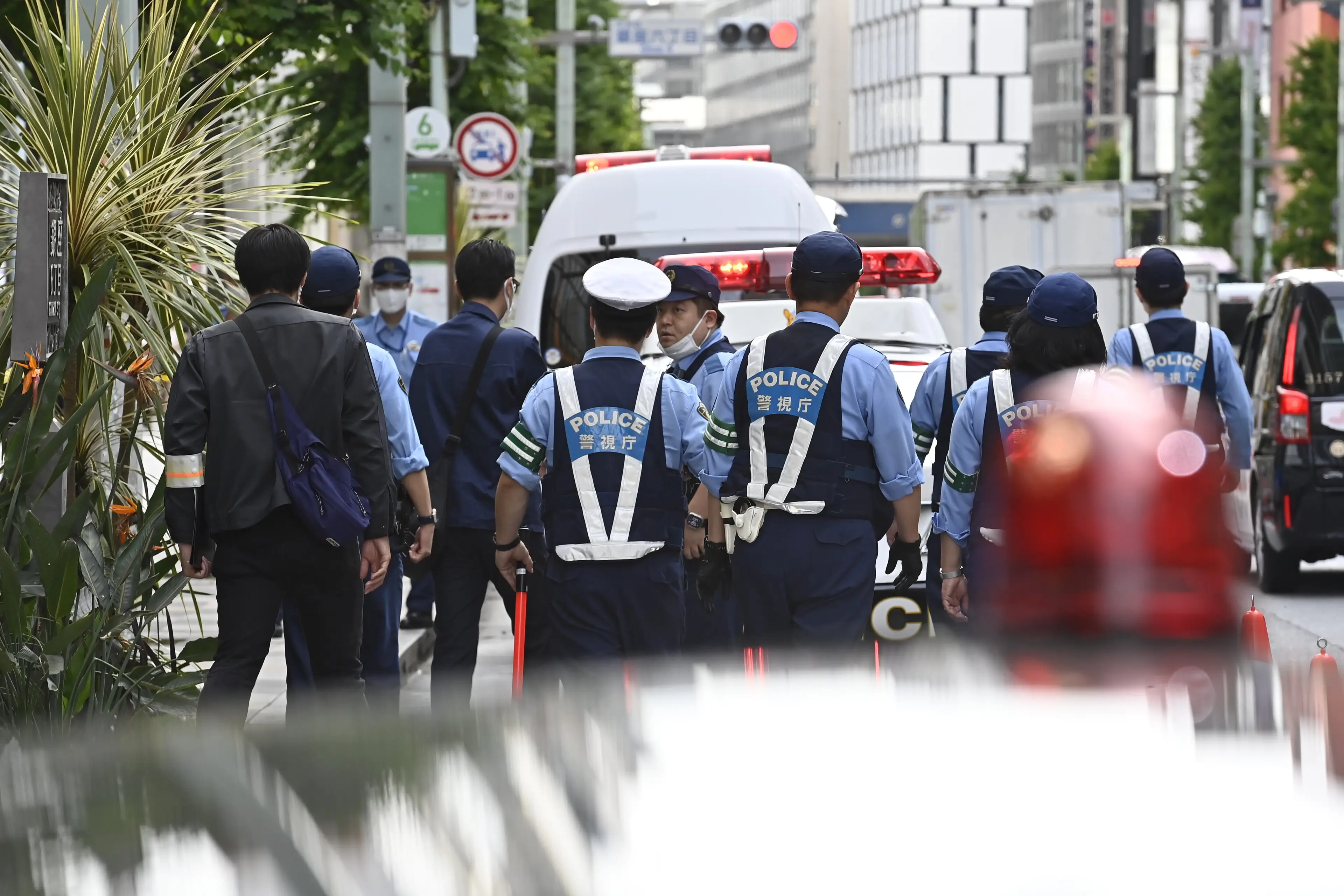 A large number of emergency responders attended the scene. (David Mareuil/Anadolu via Getty Images)