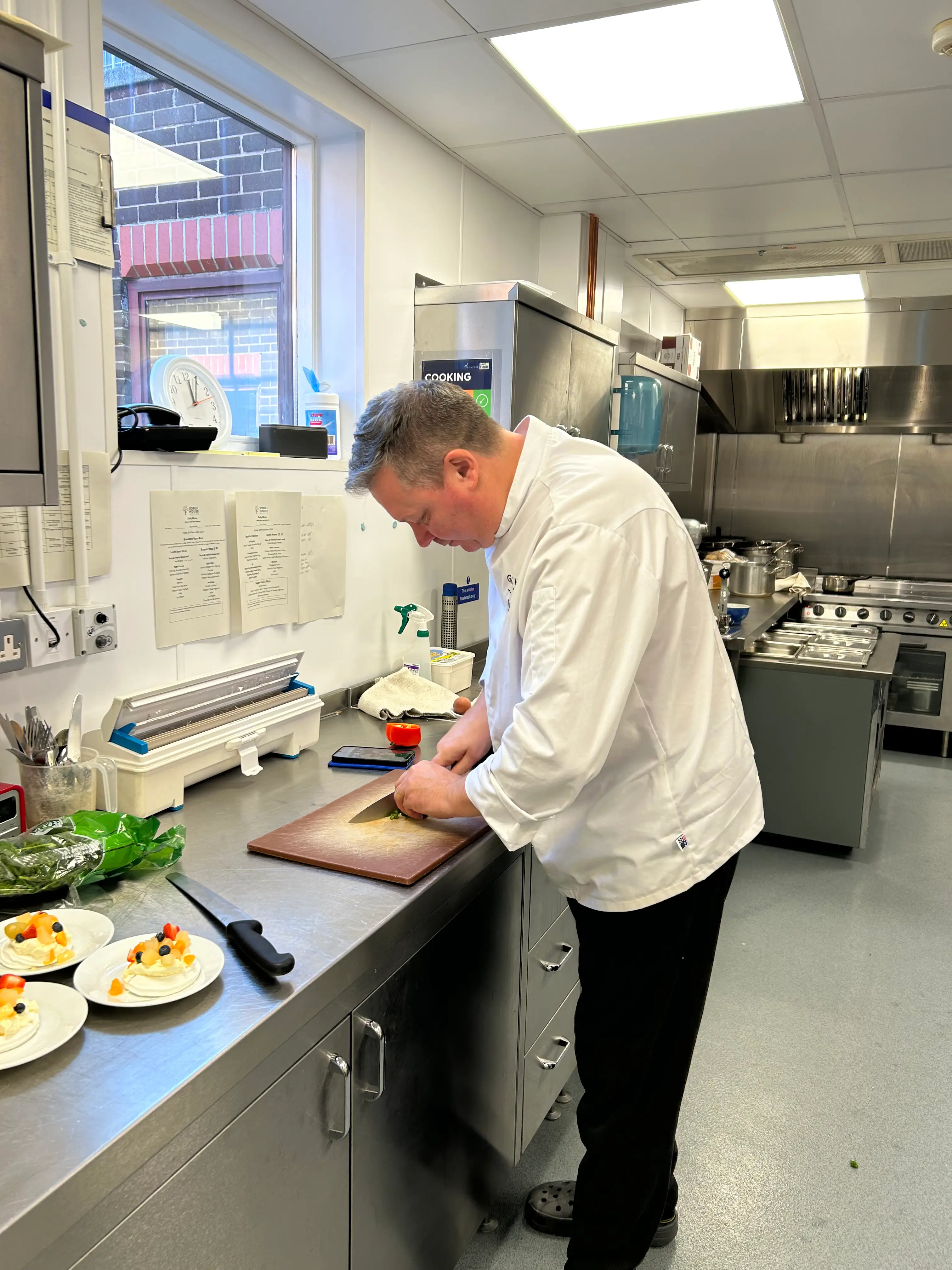 The chef wants to satisfy patients' requests with his food (Cover Images)