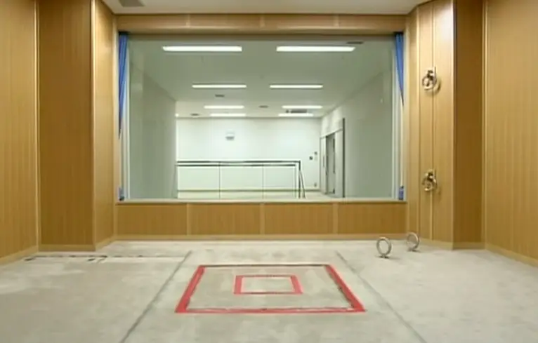 Here's what an execution chamber in Japan looks like (BBC)