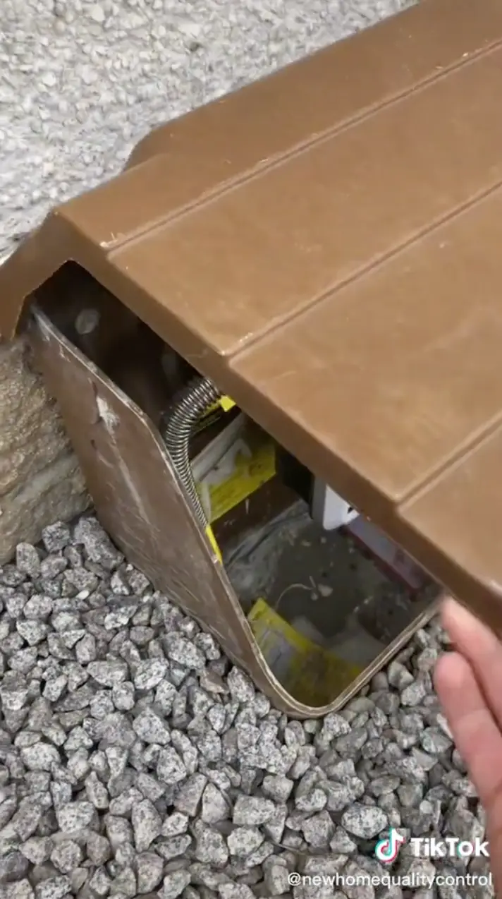 Various problems were found at the new build site in Edinburgh.