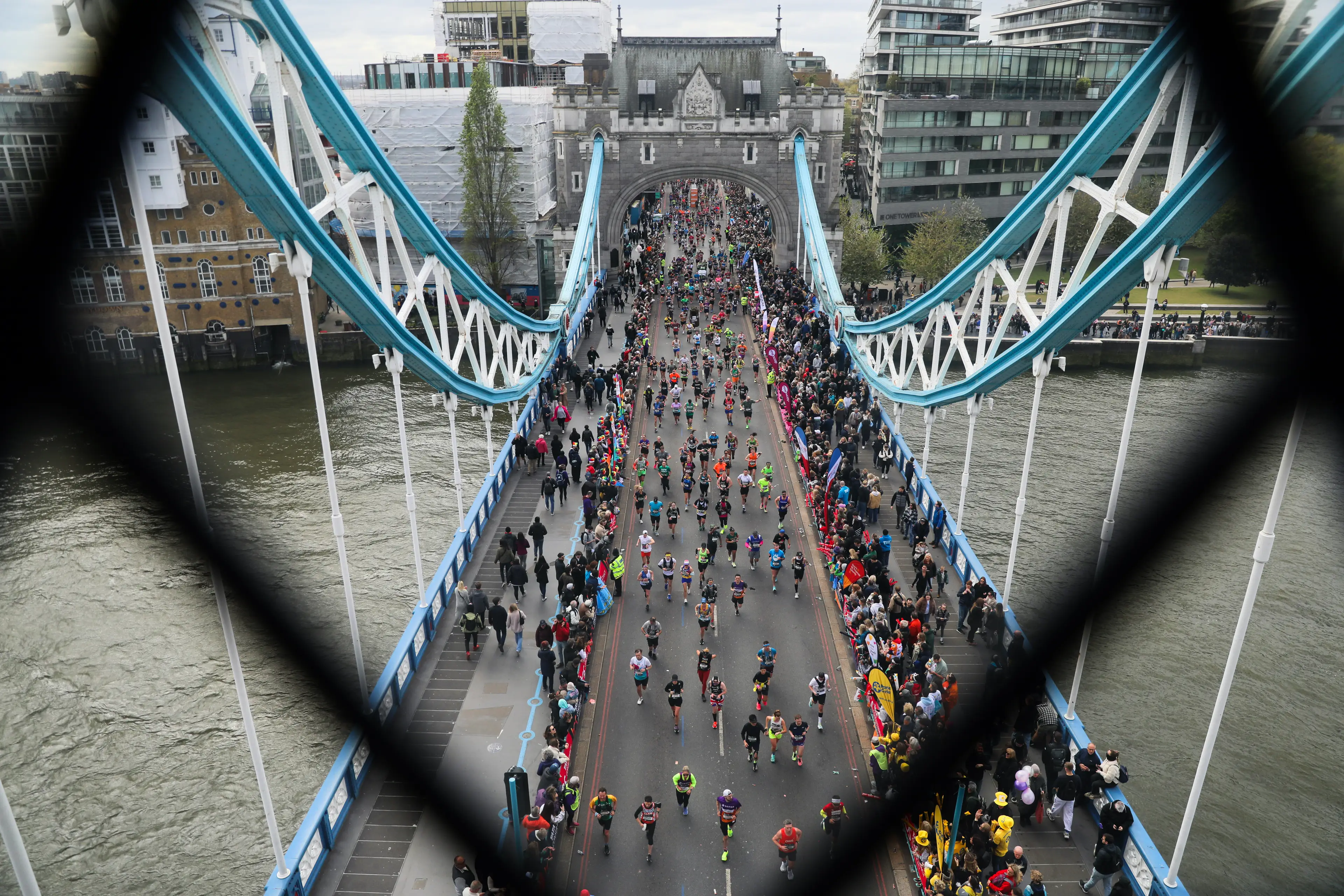 Runners are advised to start training 16 to 20 weeks before a marathon (Alishia Abodunde/Getty Images)