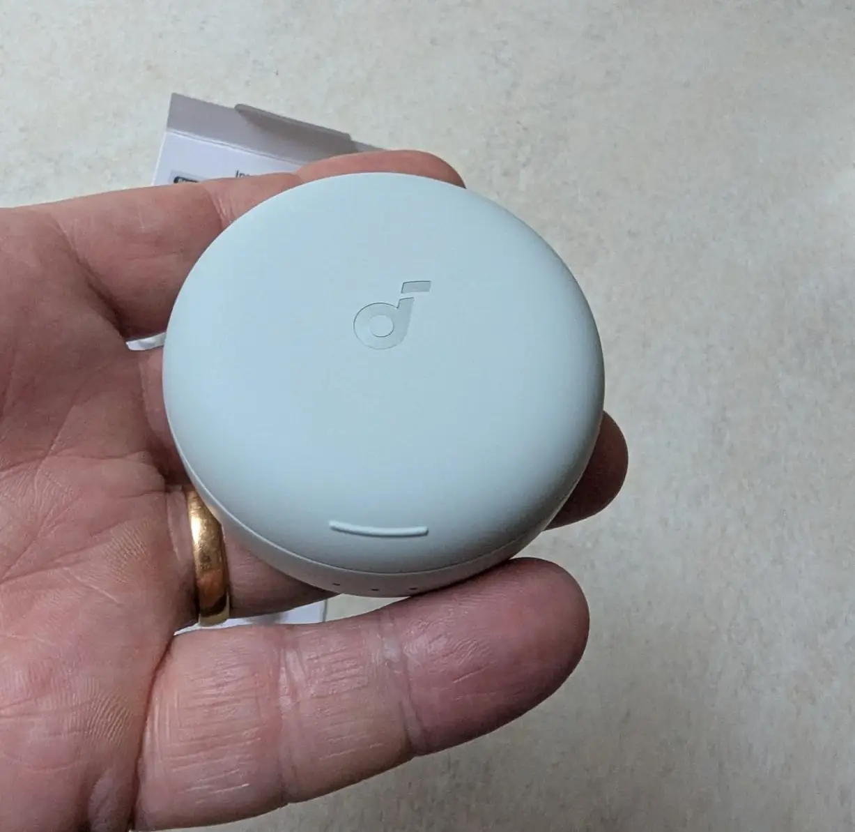 The earbuds can detect snoring (Amazon reviews)