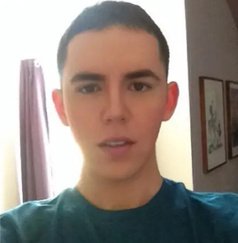 Bryan before undergoing his transformation (Instagram/@beeray416)