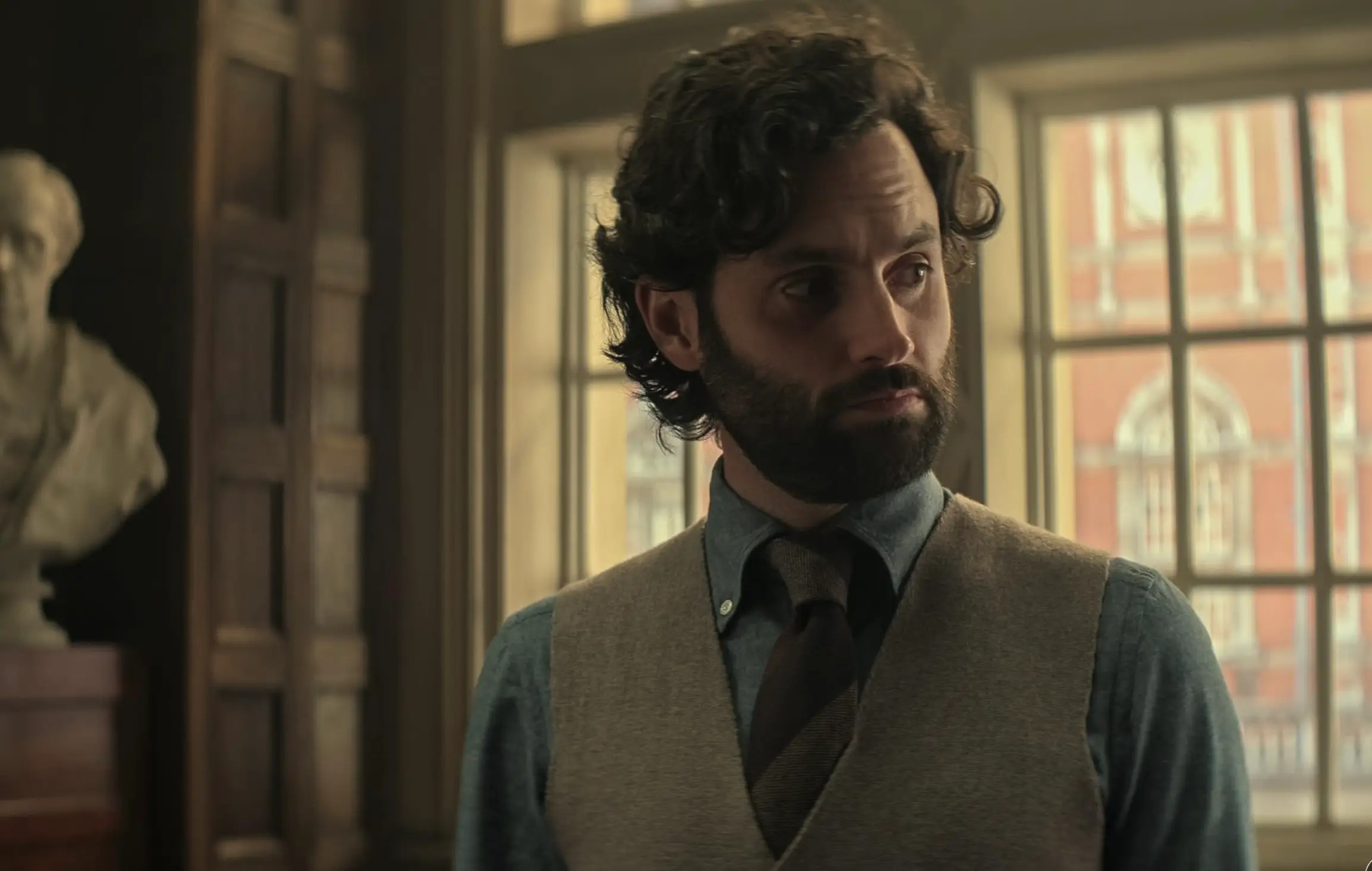 Penn Badgley announced filming for the last season of You has wrapped and that he is saying goodbye to Joe Goldberg (Netflix)