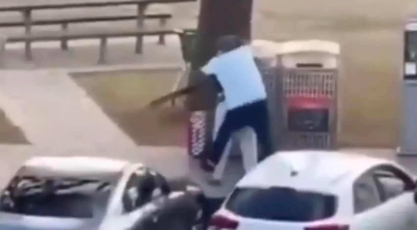 His valiant actions were captured on video (X)