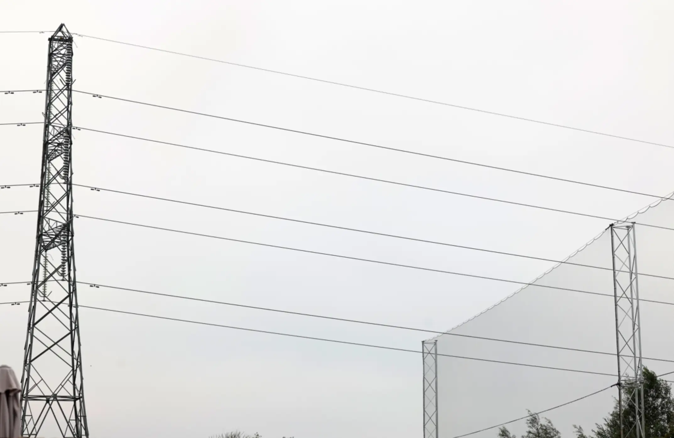 Residents think that the net isn't tall enough to protect them and their kids (Newcastle Chronicle)