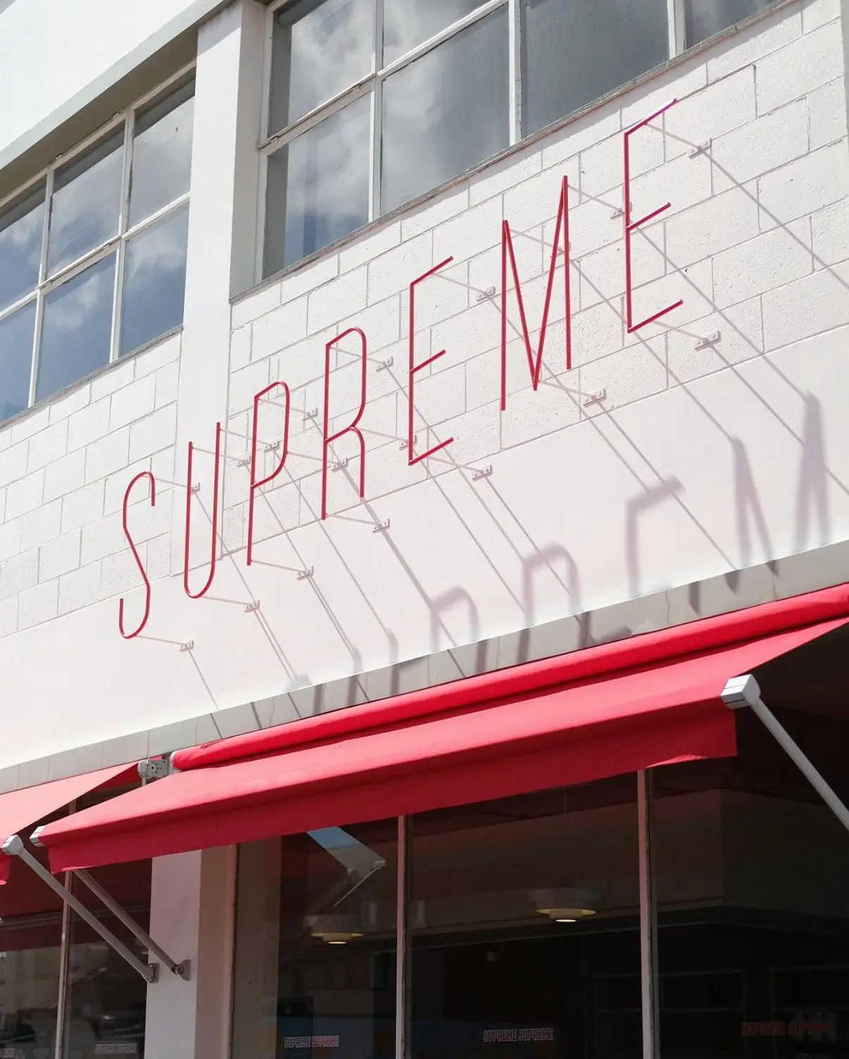 The coffee shop issued an apology to Ms Sze.