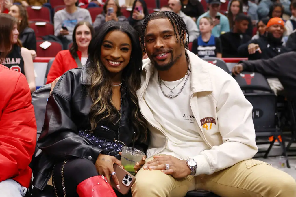 Simone Biles and her husband Jonathan Owens (Michael Reaves/Getty Images)