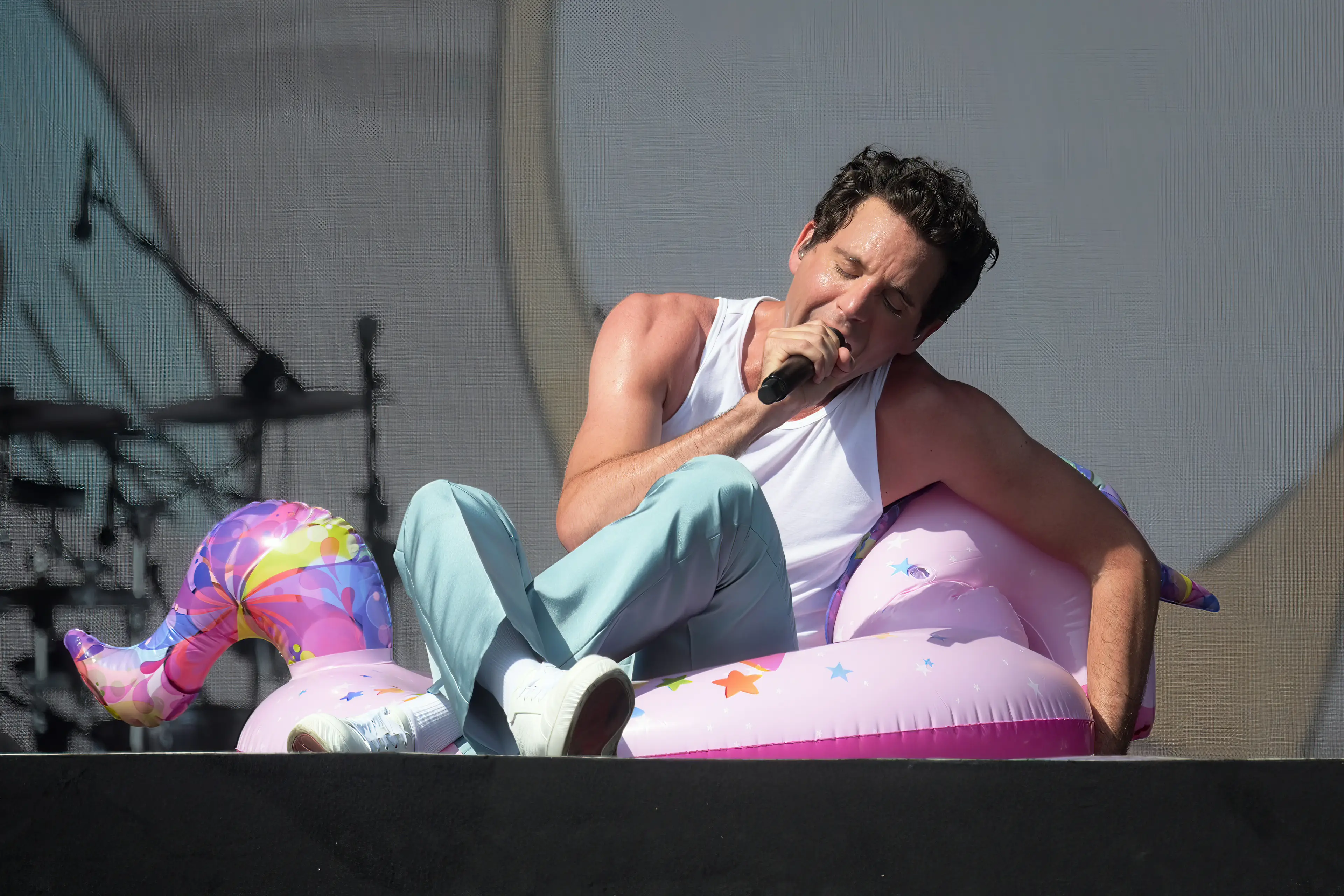 Mika always has a lot of fun with his live shows (Photo by Didier Messens/Getty Images)