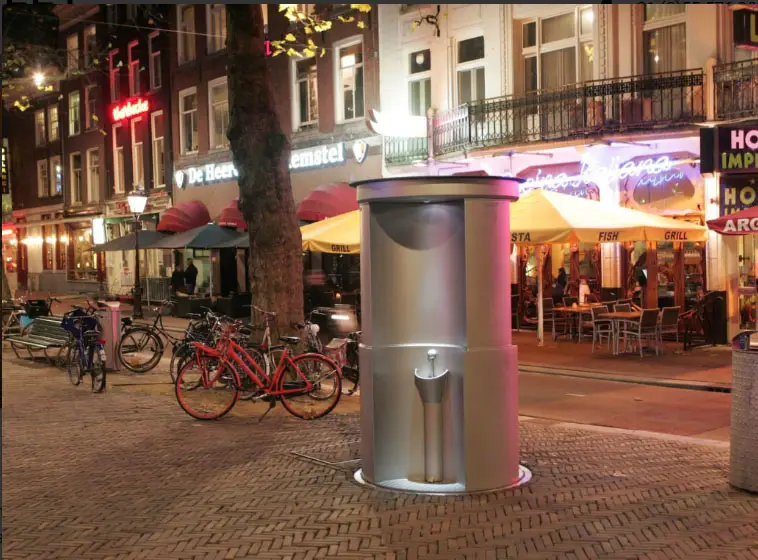 The retractable urinals are becoming more common in London (Champion News)