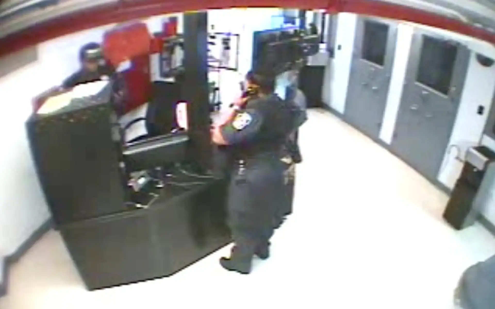 Charges against prison guard Tova Noel were dropped (DOJ)