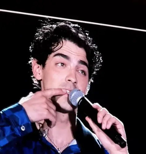 The Jonas Brothers singer, 34, was open with fans.