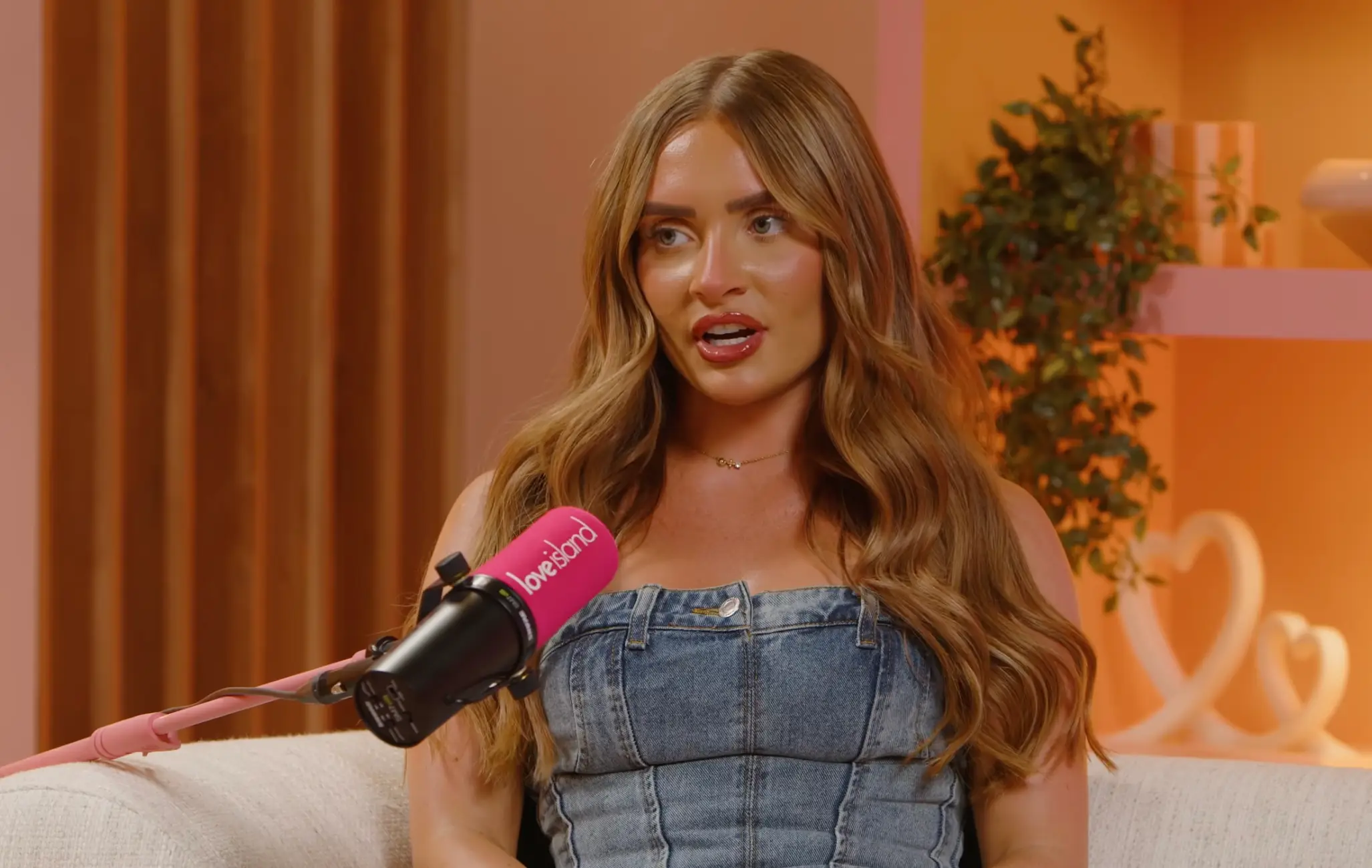 Elicia said Priya 'seems quite bitter' (YouTube/Love Island)