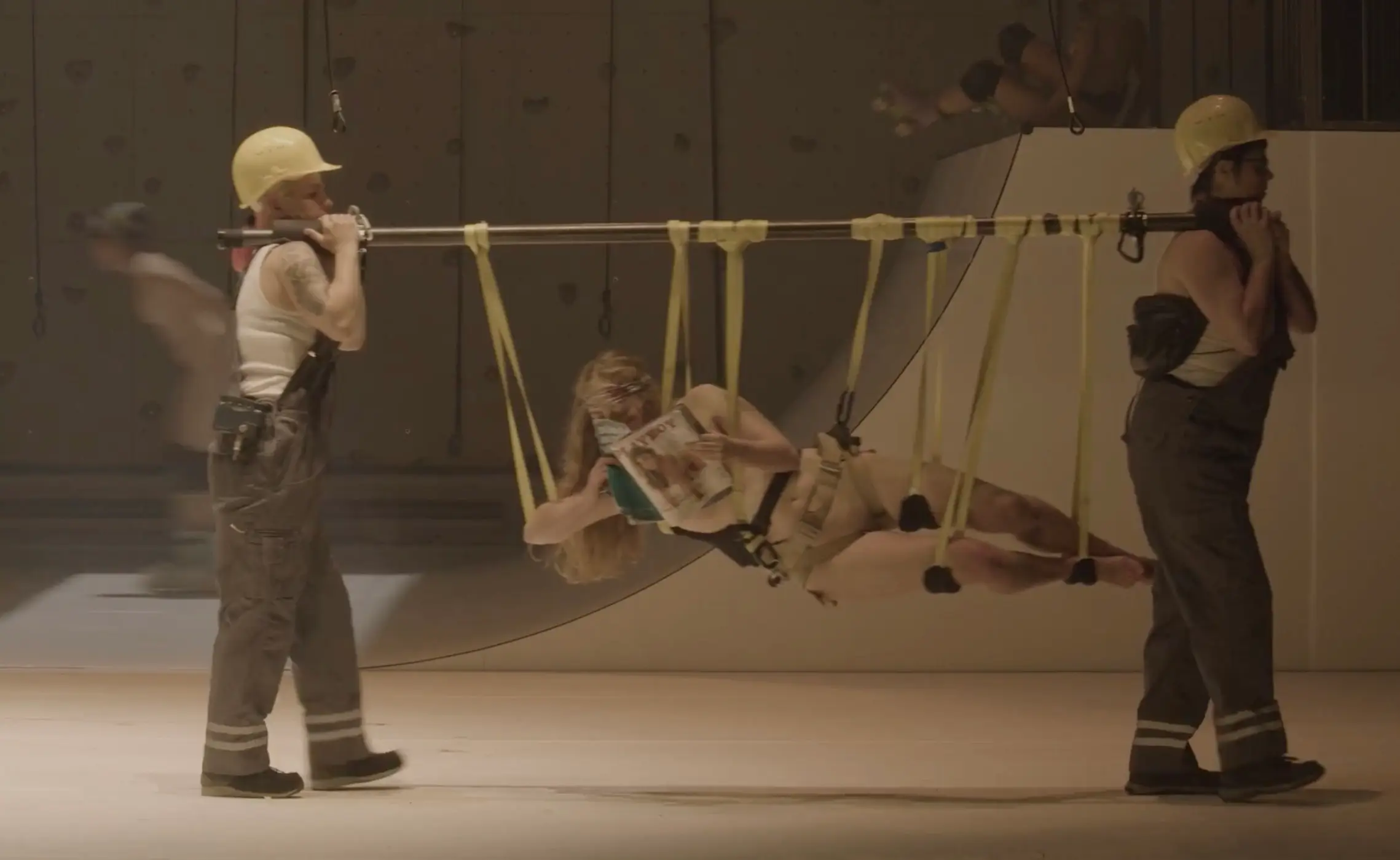 18 audience members needed medical attention after watching the bizarre production (YouTube/Staatosper Stuttgart)