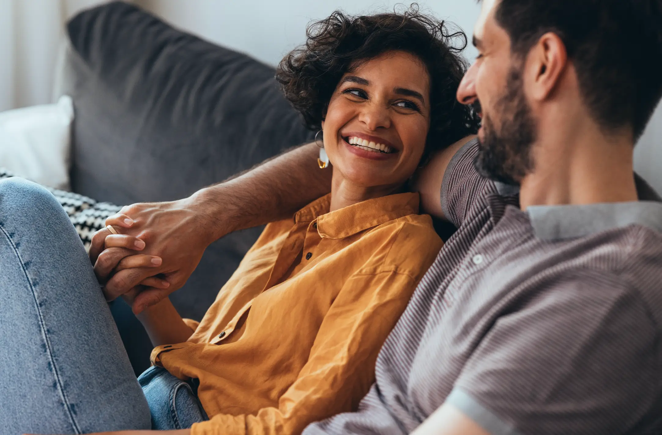 A platonic relationship is often considered to be a non-romantic, non-physically intimate relationship (FreshSplash via Getty Images)