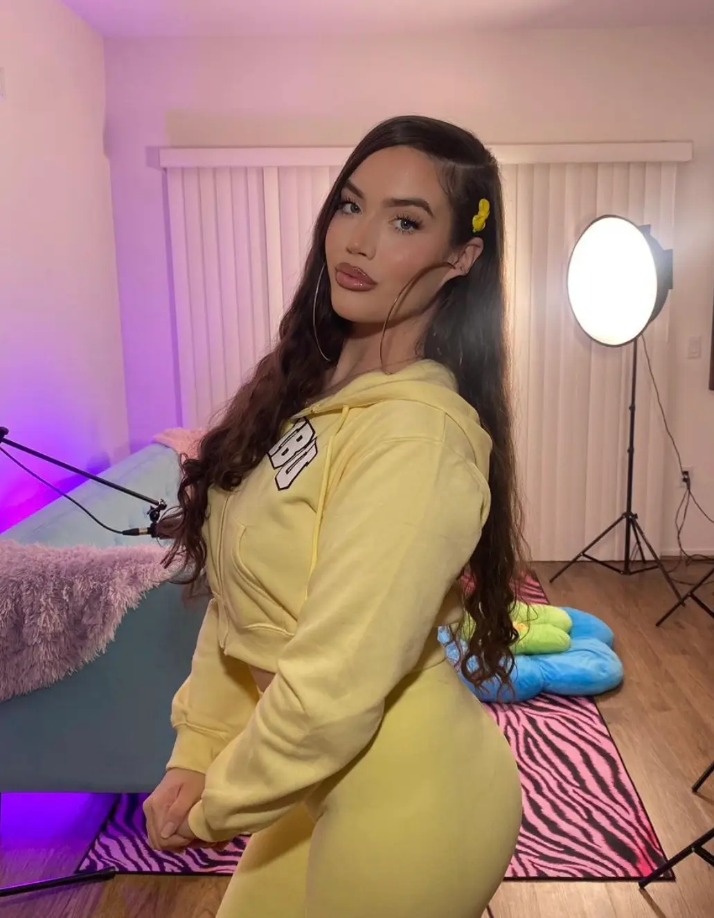 Brooklyn said she has two requirements for the future father of her child (Instagram/@brookelynbabie)