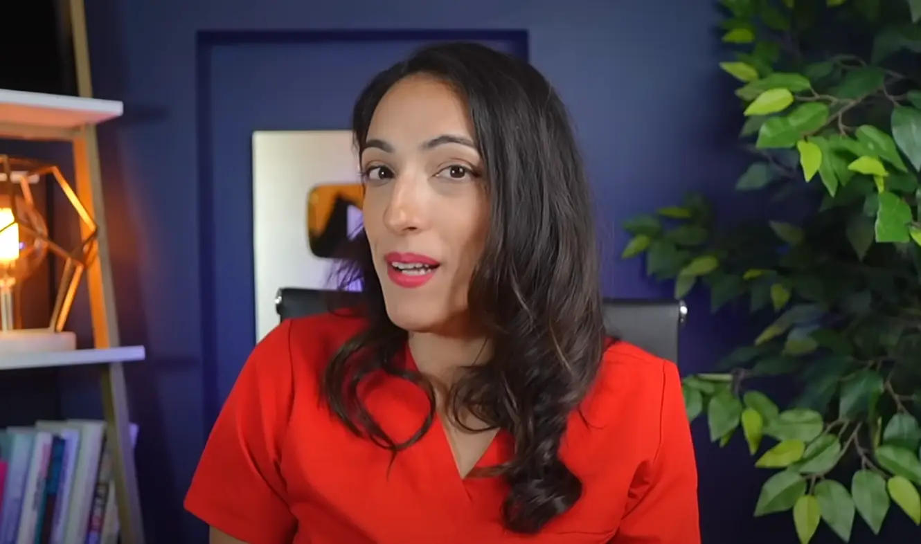 Dr Malik is a urologist and pelvic surgeon (YouTube/@RenaMalikMD)